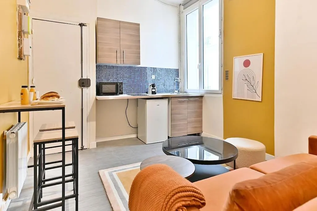 Rez-de-chaussee - Montparnasse Paris