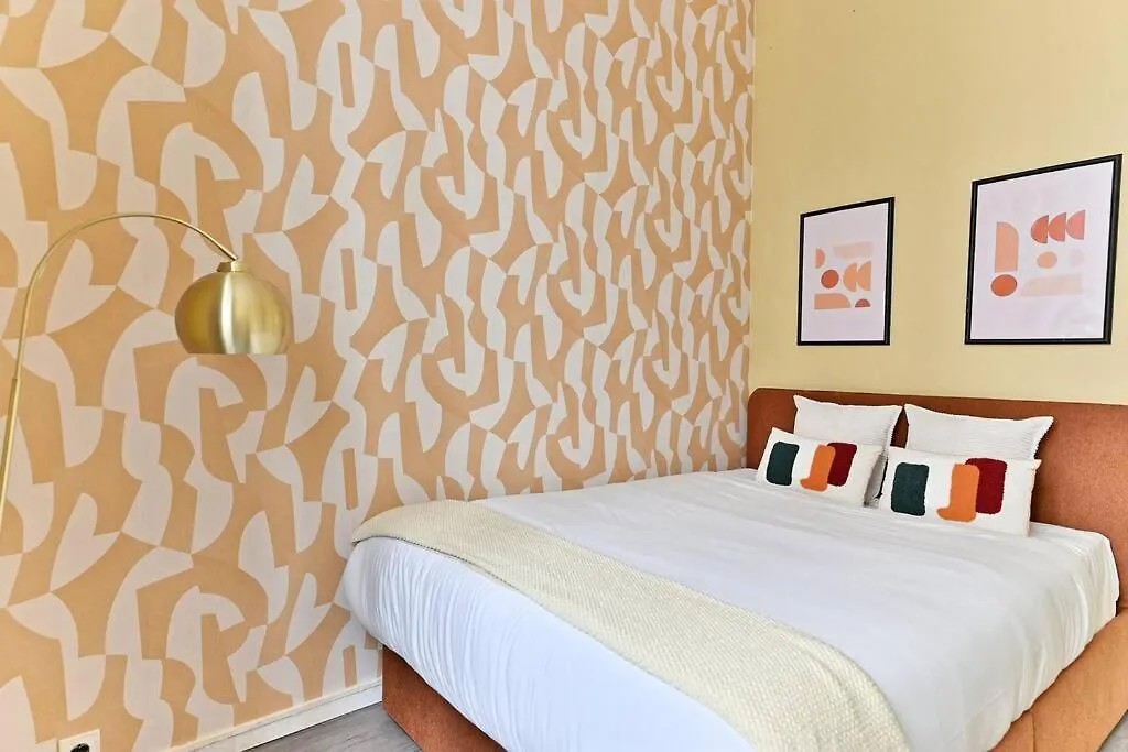 Apartment Rez-de-chaussee - Montparnasse *